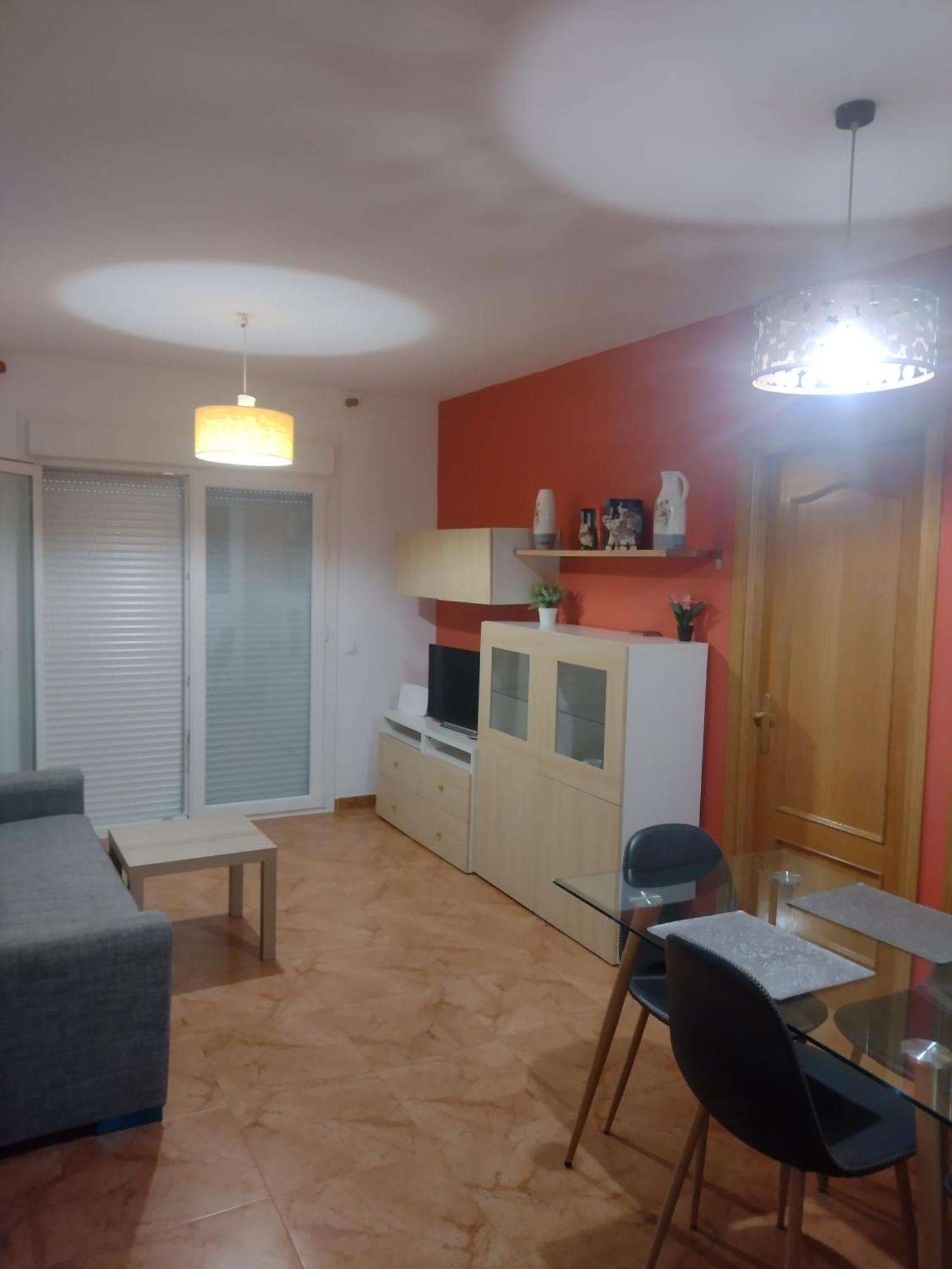 Relaxing Beach Apartment In Fuengirola Parking Exterior photo